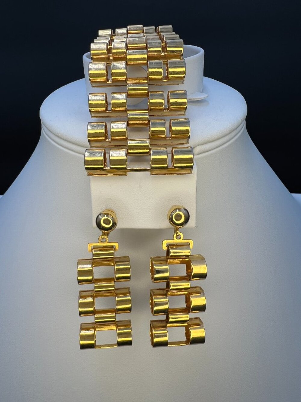 Vintage 1960s Gold Tone Bracelet & Earrings Set Chunky Wide Link Statement Jewel